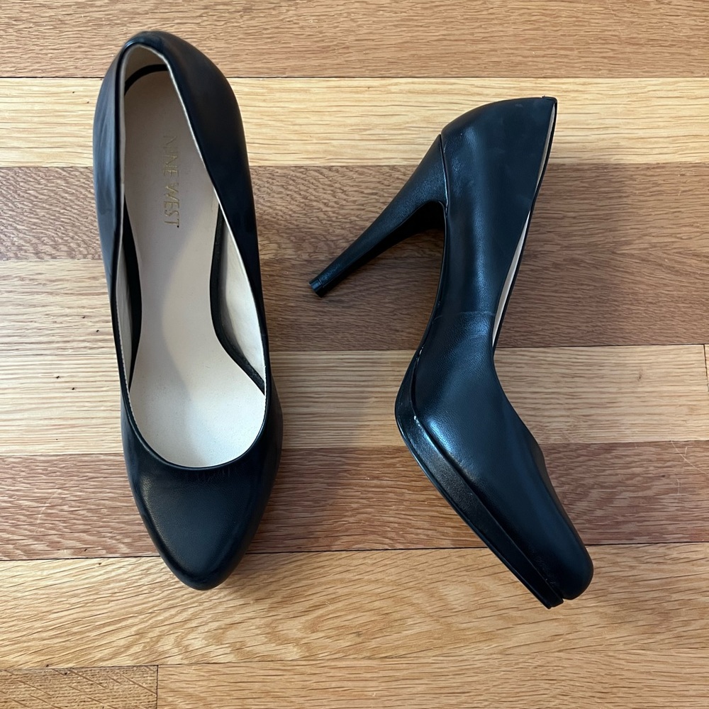 Nine West 9.5 Black Platform Heels Worn 1X